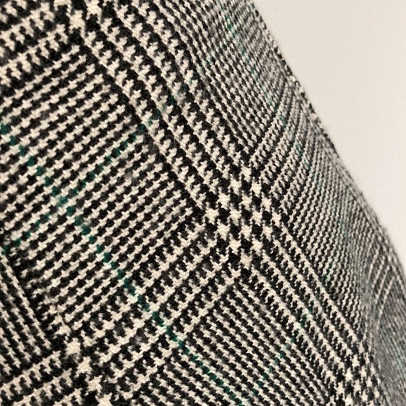 INES De La Fressange  Uniqlo Wool Black & White Houndstooth Tweed Wrap Medium‌ - Picture 10 of 13